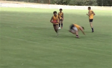 AFL Football Training: Feigned Disposal and Sidestep